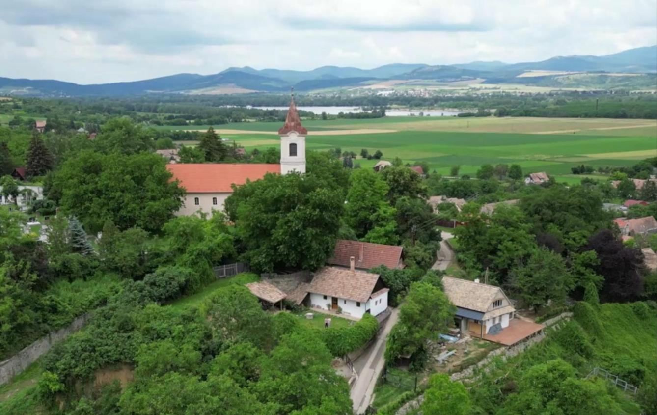 Templomdomb Vendeghaz Dunakanyar Pilismarot Екстер'єр фото